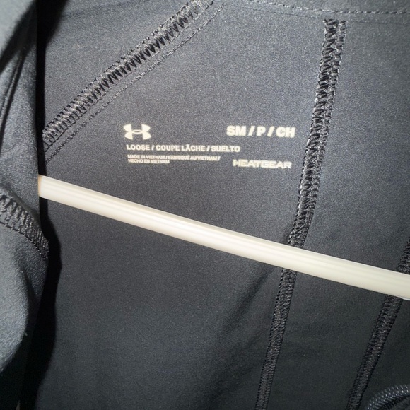 Under Armour Women's Black Ski Jacket - Picture 4 of 7